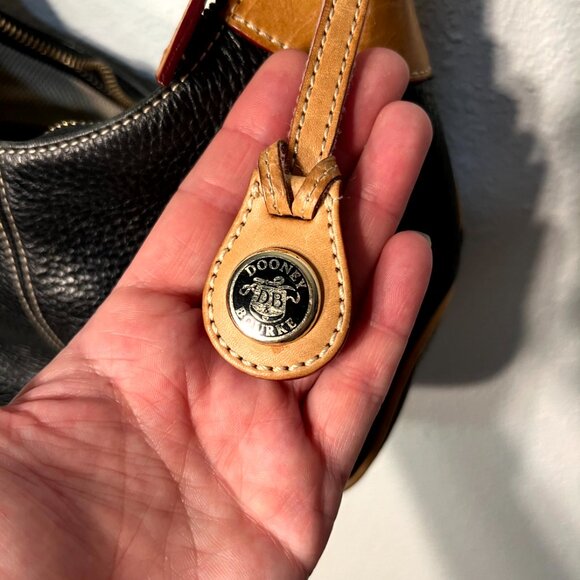 Dooney & Bourke Vintage All Weather Leather Pebble Black & Tan Bag - Picture 2 of 10